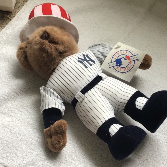 NY Yankees Stuffed Bear - Picture 4 of 5